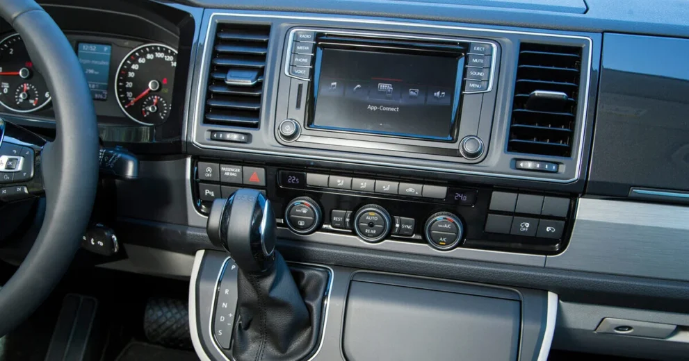 Cockpit eines Autos